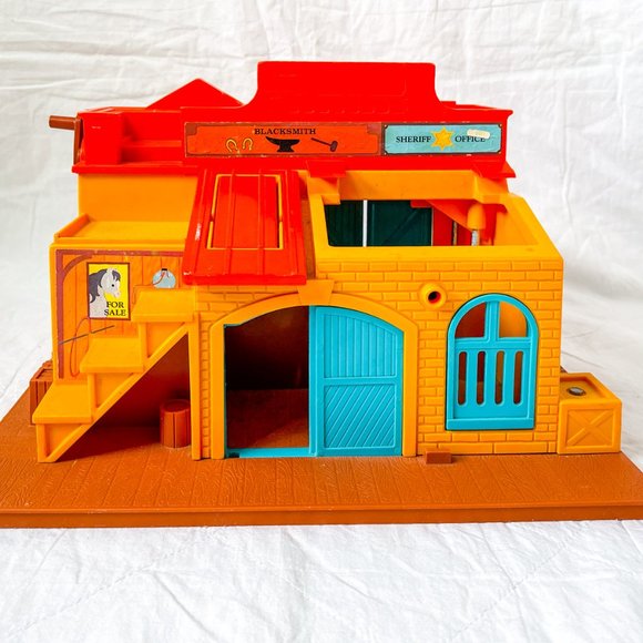 Vintage 1982 Fisher Price Play Family Little People Western Town Set #934 - Picture 9 of 11